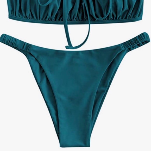 ZAFUL Women's Textured Strapless High Cut Bandeau - Picture 3 of 3